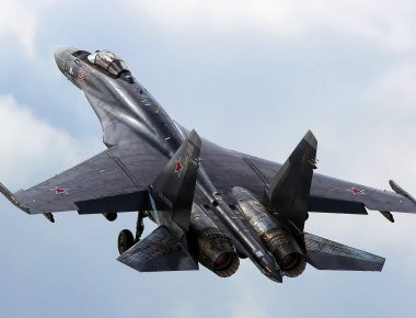 Απίστευτη «αερομαχία» Su-35 με 6 F-16 των Τhunderbirds! (βίντεο)
